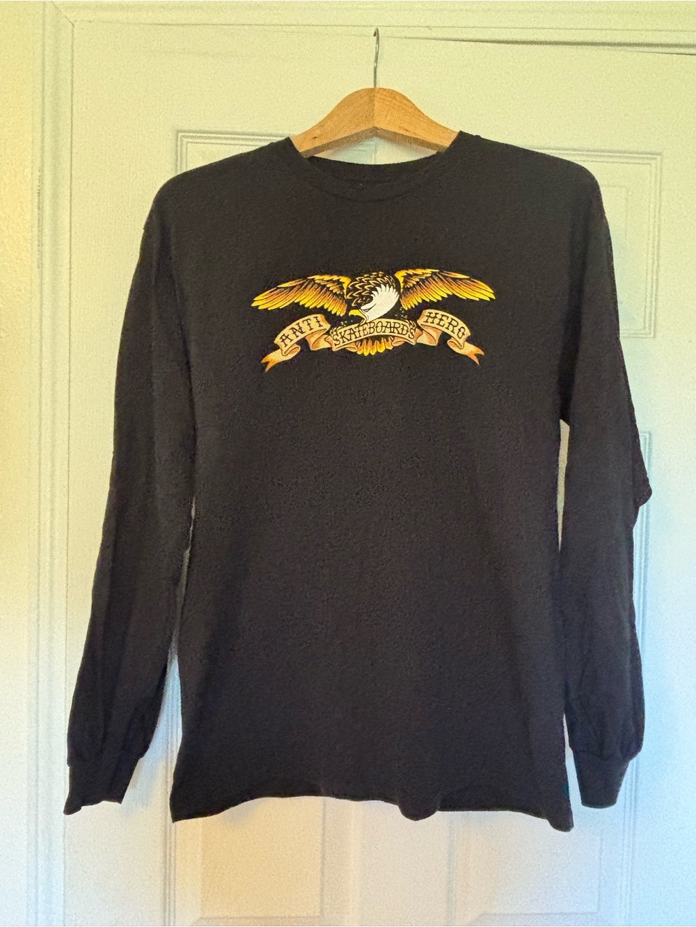 Men's Black Long-Sleeve Skater Graphic Tee with Gold Eagle Motif